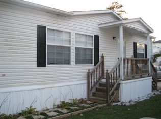 1394 Brandon Ln, Murrells Inlet, SC 29576