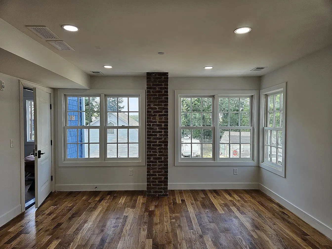 2 bed, 1200 sqft, $2,300 — Photo 2