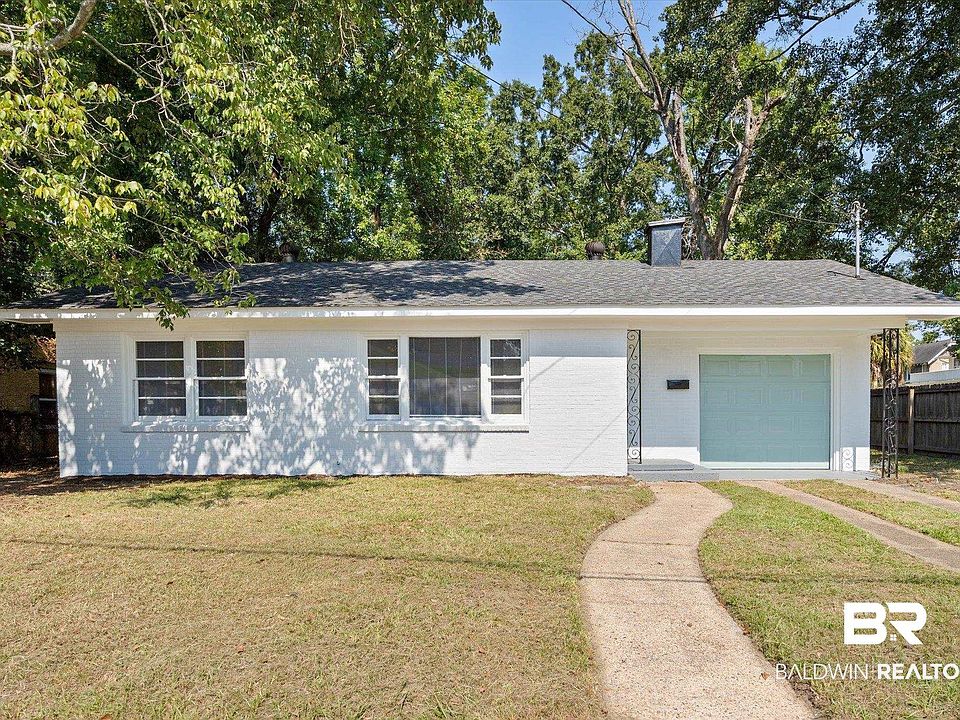 1st image of 1306 Azalea St