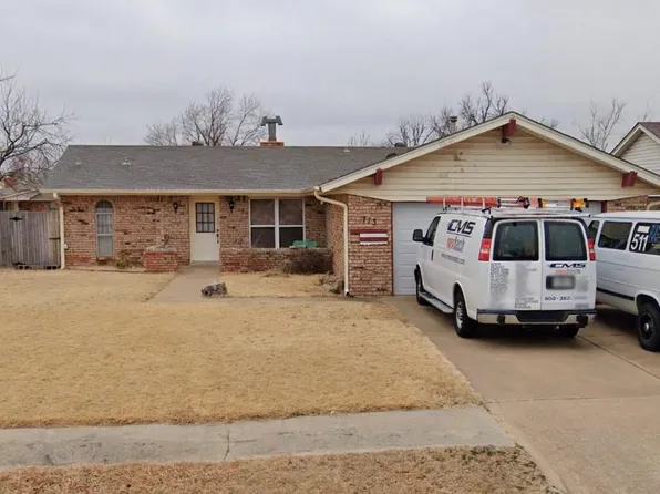 713 Lonnie Ln, Moore, OK 73170