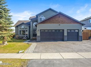 5781 Yukon Charlie Loop, Anchorage, AK 99502