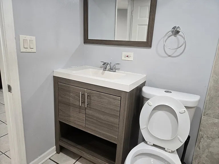 1935 N Leamington Ave #1 — Photo 10