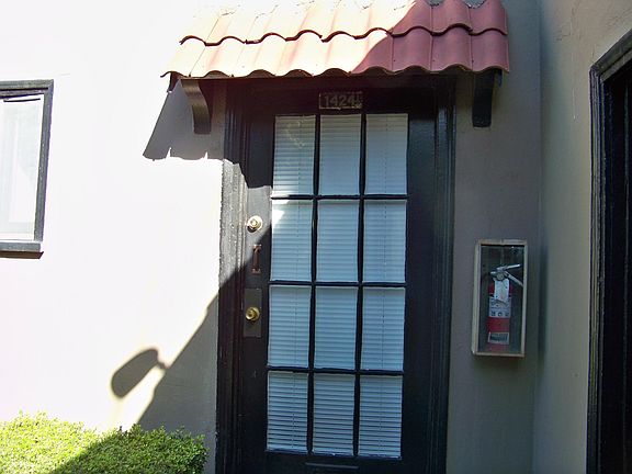 5th image of 1424 1/2 Micheltorena St