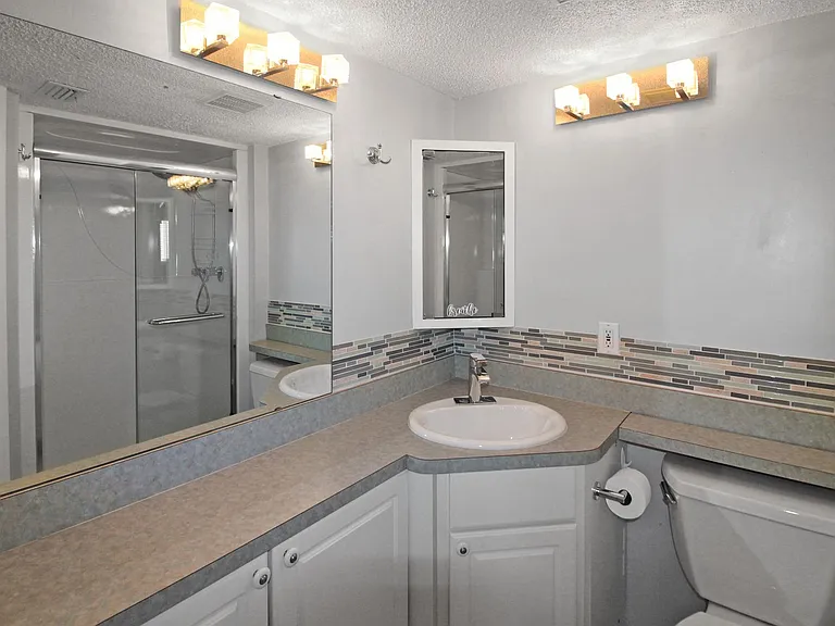 995 Laguna Dr #305 — Photo 12