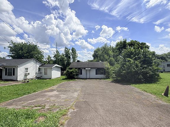 2nd image of 2134 Gains St