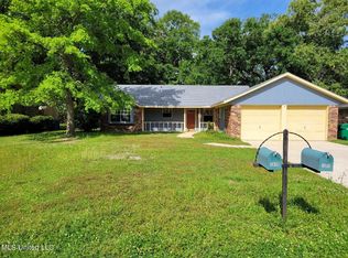 1805 Sandpiper Ave, Ocean Springs, MS 39564
