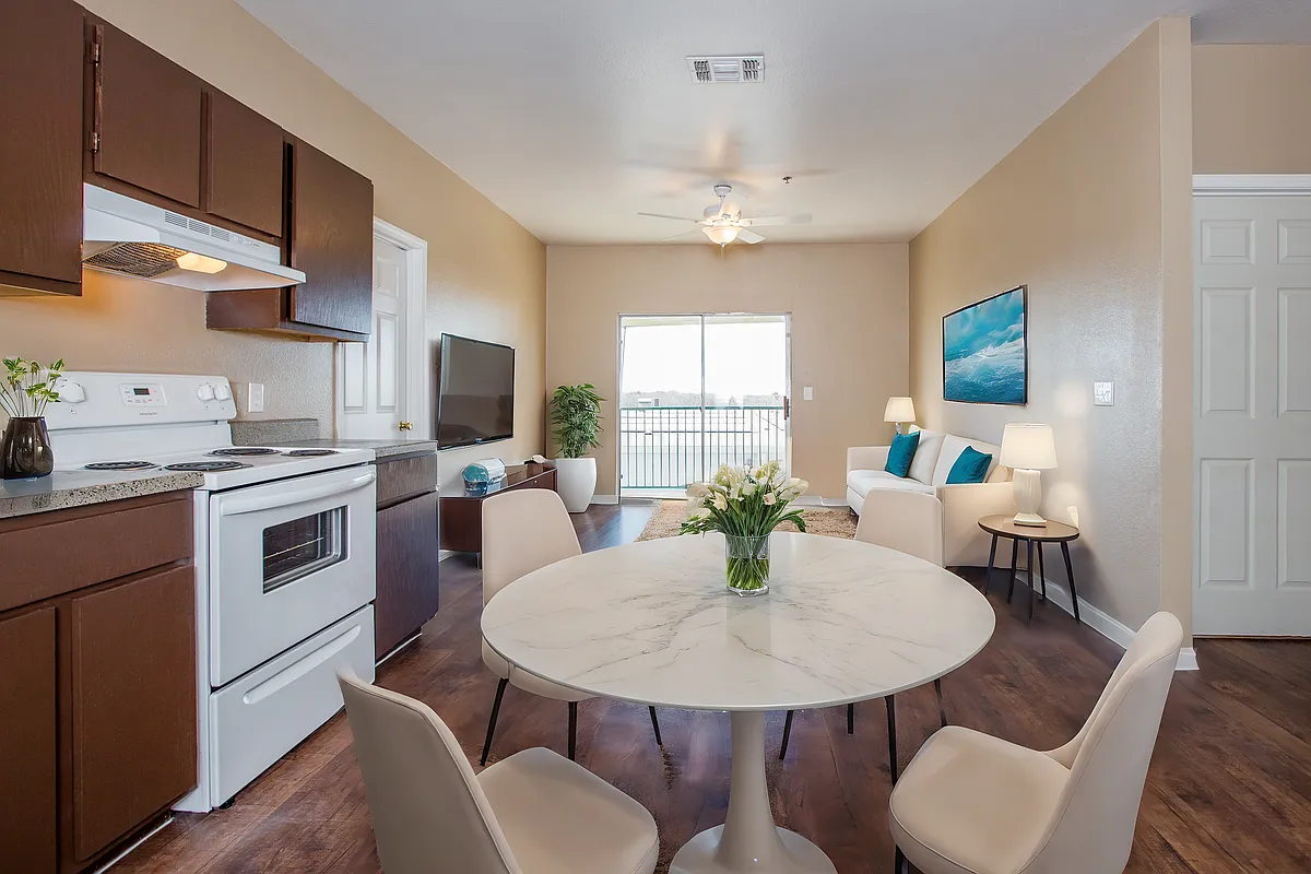 Building Photo - Lago Vista Apartments
