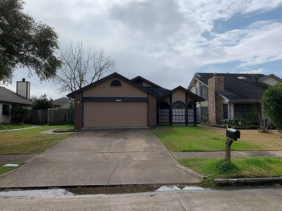 1st image of 13571 Catalina Village Dr