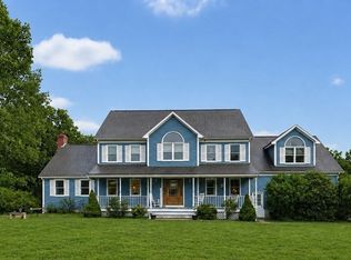 24 Rhodes St, Plainville, MA 02762