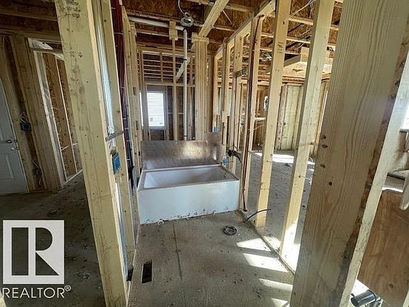 4th image of 18 Owl Ridge Close
