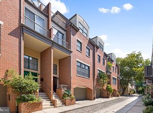 2505 Panama St, Philadelphia, PA 19103