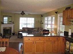 5th image of 318 Oakley Ln