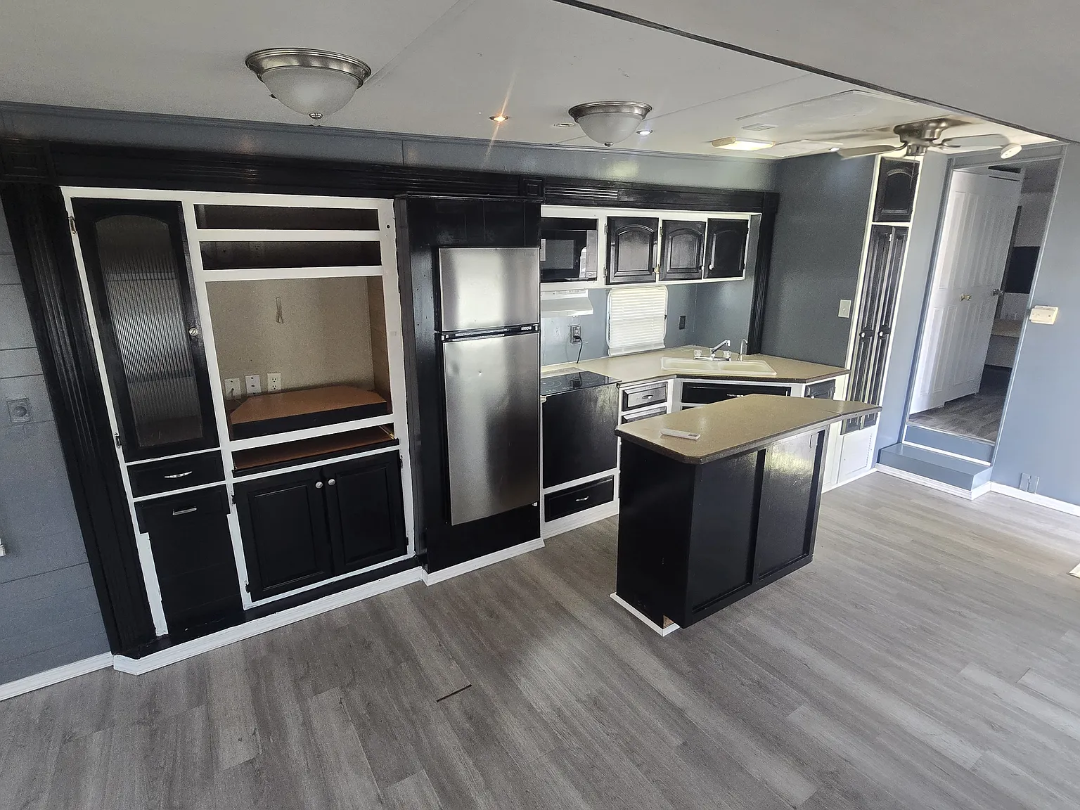 1 bed, $749 — Photo 1