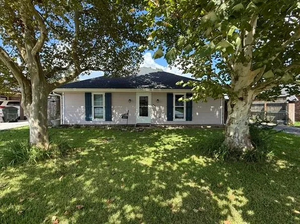 307 Sugar Ridge Dr, Houma, LA 70360