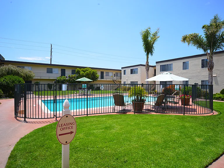 Ocean View Townhomes view of pool area
