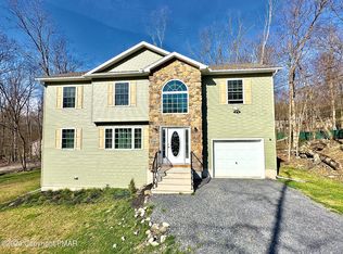 1532 Sugar Maple Ln, East Stroudsburg, PA 18302