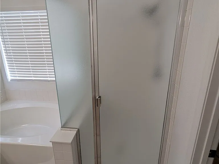 1016 Royal Plum Ln — Photo 28