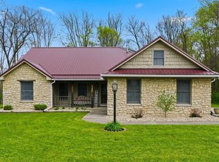 729 Arcadia Ct, Kendallville, IN 46755