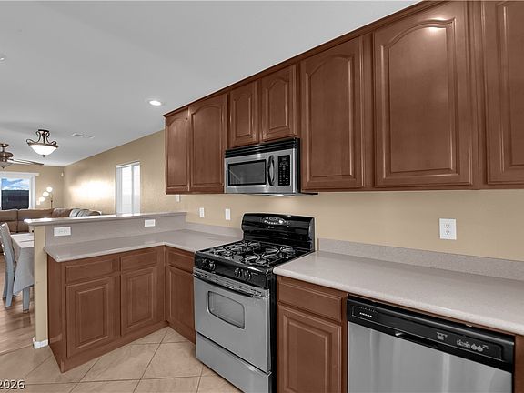 3rd image of 8246 Wuthering Heights Ave