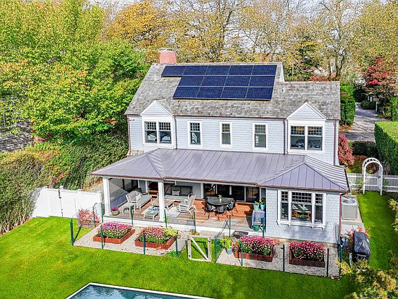 2nd image of 43 Mill Hill Ln