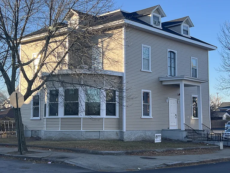 172 Pine St — Photo 7