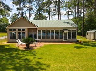 457 Smoak Bridge Cir, Warwick, GA 31796