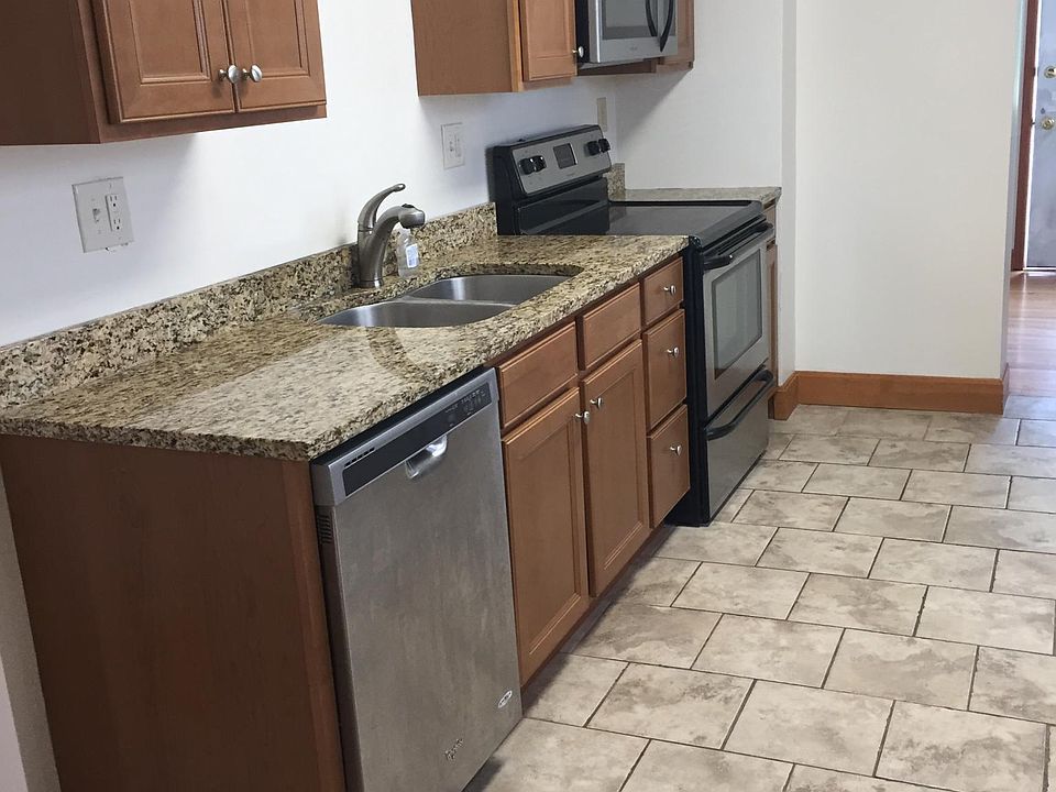 2nd image of 21 Orphanage Rd