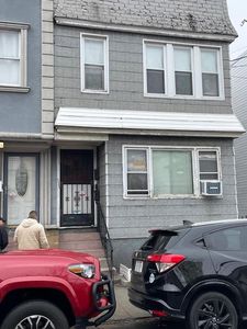 6068 60th Lane, Flushing, NY, 11378