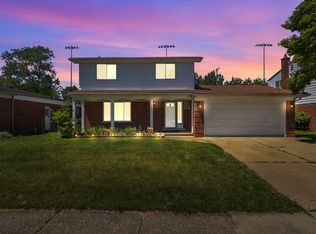 29533 Ohmer Dr, Warren, MI 48092