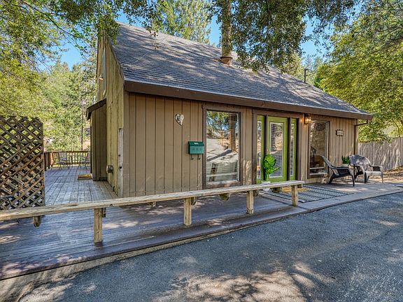 3rd image of 9260 Hoberg Drive E
