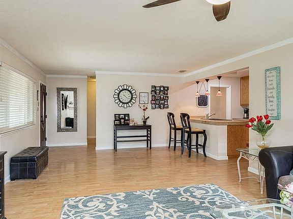 5th image of 8052 Glen Valley Cir