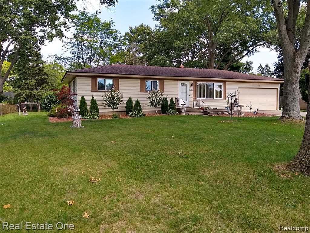 296 Hershey Blvd, Waterford, MI 48327 Zillow