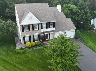 8 Spur Ridge Ct, Newark, DE 19702