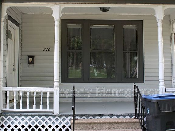 2nd image of 210 S 4th St