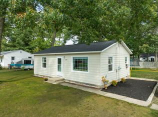 1210 Woodcrest St, Muskegon, MI 49442