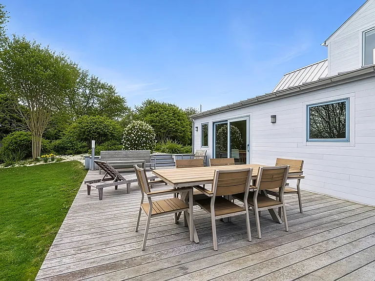 43 Beach Ave — Photo 21