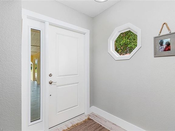 5th image of 3623 Bayview Ave