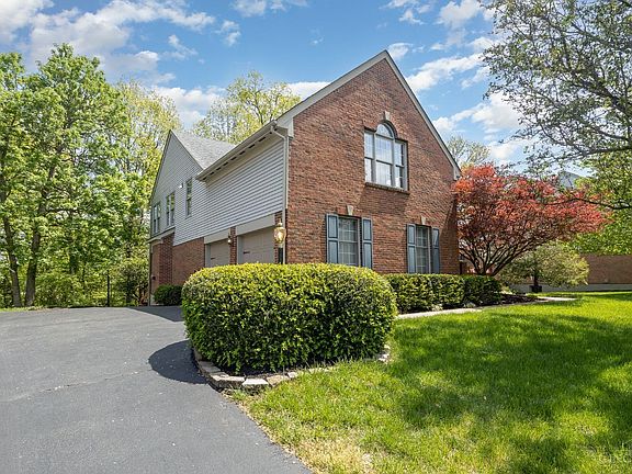 4th image of 7574 Brookstone Dr