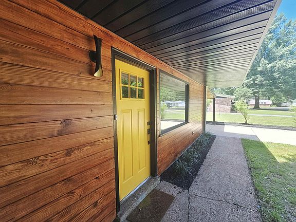5th image of 5135 Warfield Dr