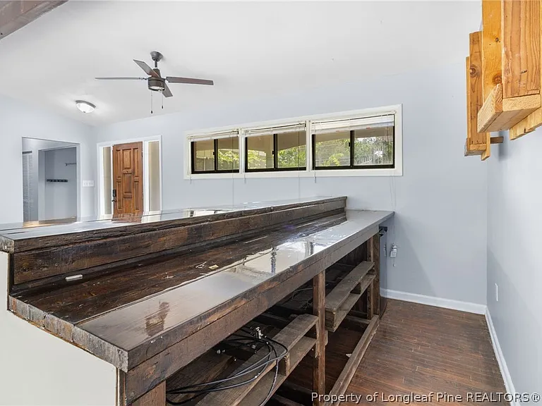 1907 Martindale Dr — Photo 7