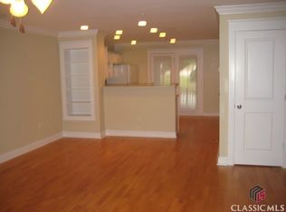 490 Barnett Shoals Rd APT 207, Athens, GA 30605