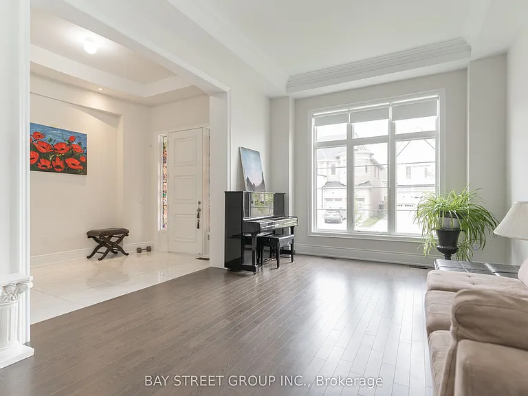 67 Nave St — Photo 4