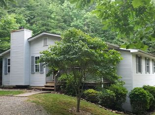 7014 Cotton Hill Rd, Roanoke, VA 24018