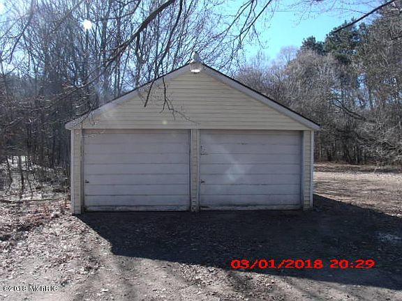 4th image of 5157 Grand River Dr NE