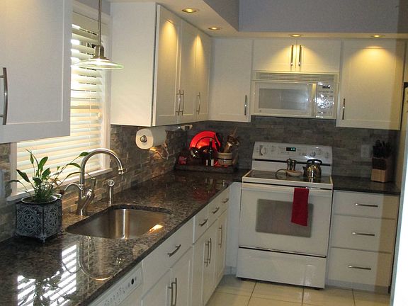 2nd image of 5232 Cedar Hammock Ct