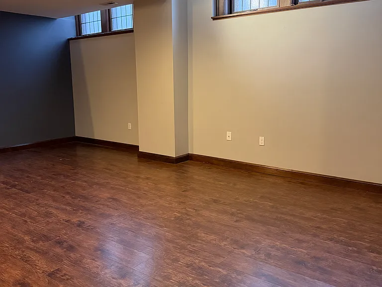 1054 S Kingshighway Blvd #M — Photo 7