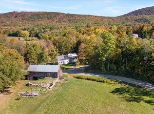 21 County Rd, Pownal, VT 05261