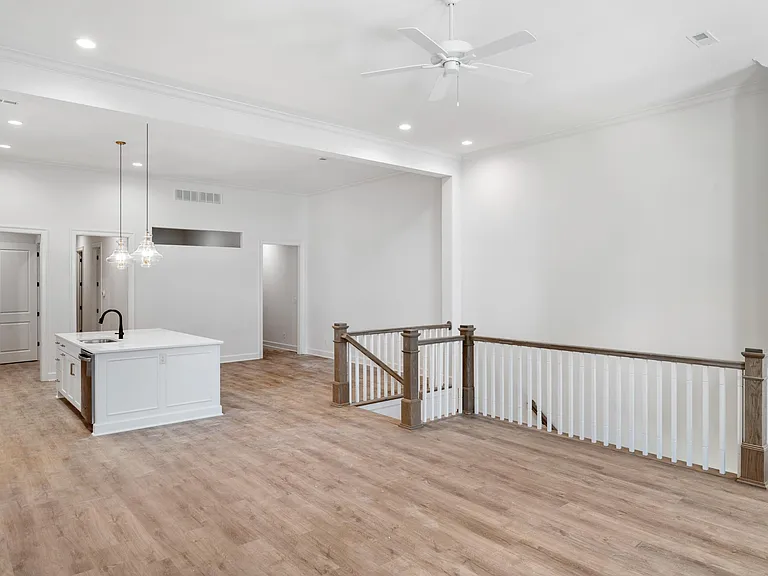 6341 Meeting St — Photo 23