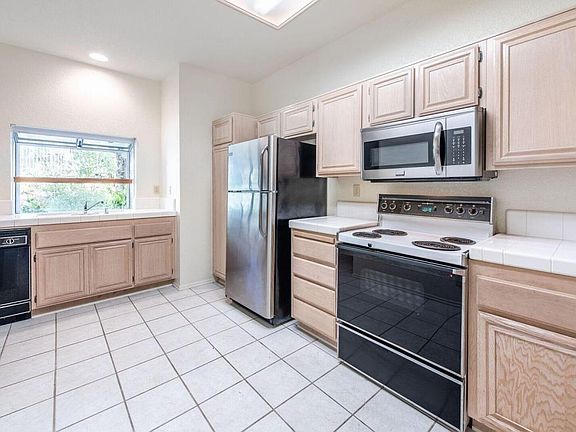 4th image of 5717 Tascosa Ct Unit 106