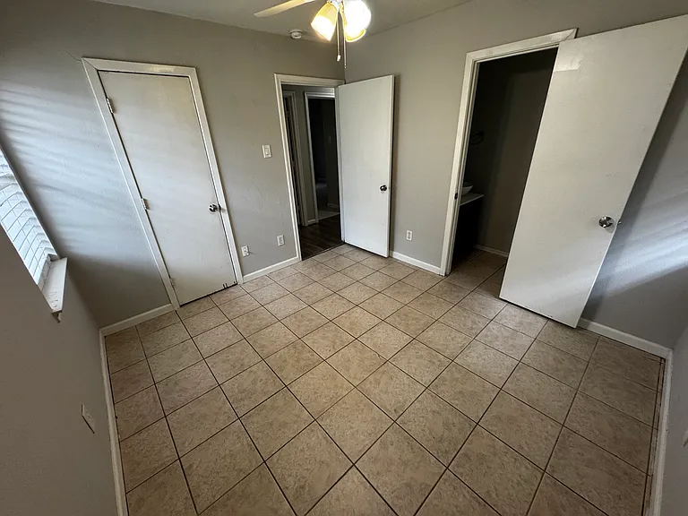 2607 Clearview Cir — Photo 13